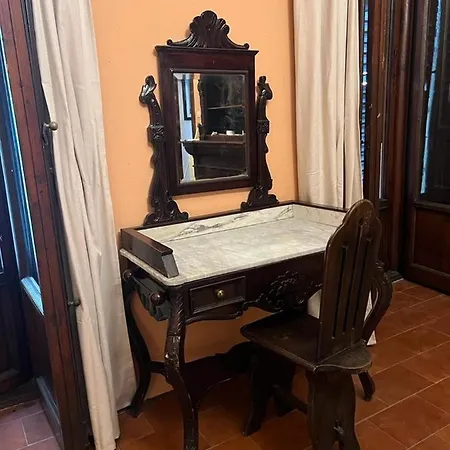 Terre Di Siena 아파트